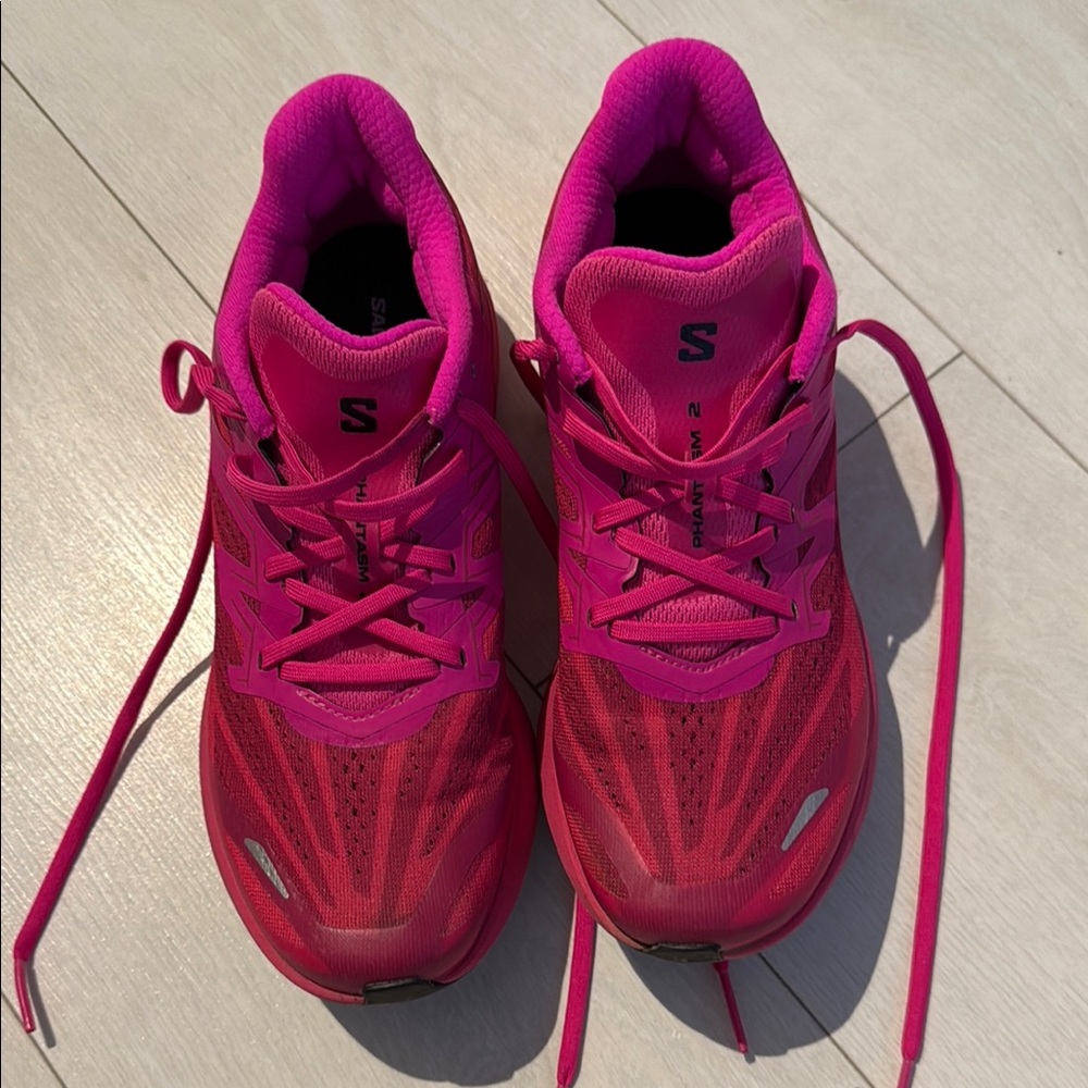 Running shoes - Picture 2 of 5
